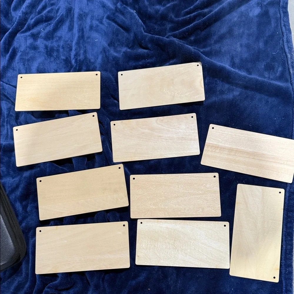 Unfinished Wooden Rectangle Tags - Set of 10 - Picture 1 of 3